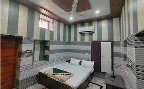 Bhagat Ji Guest House